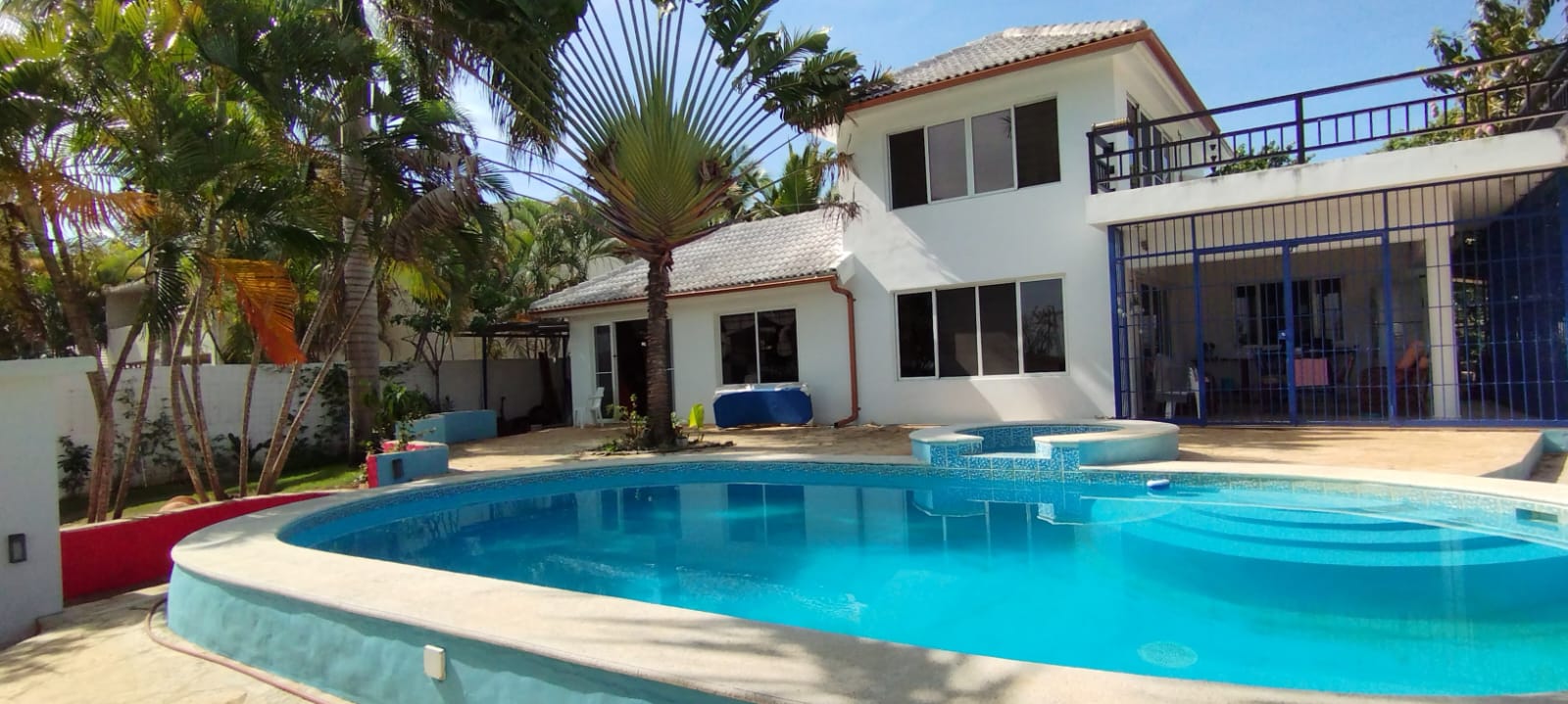 Villa en Lomas Mironas